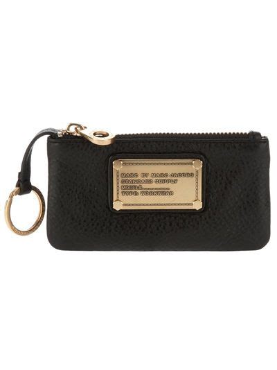 marc jacobs coin wallet.